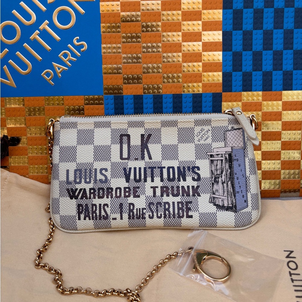Authentic Louis Vuitton NEW Limited edition Mila Pochette Azur